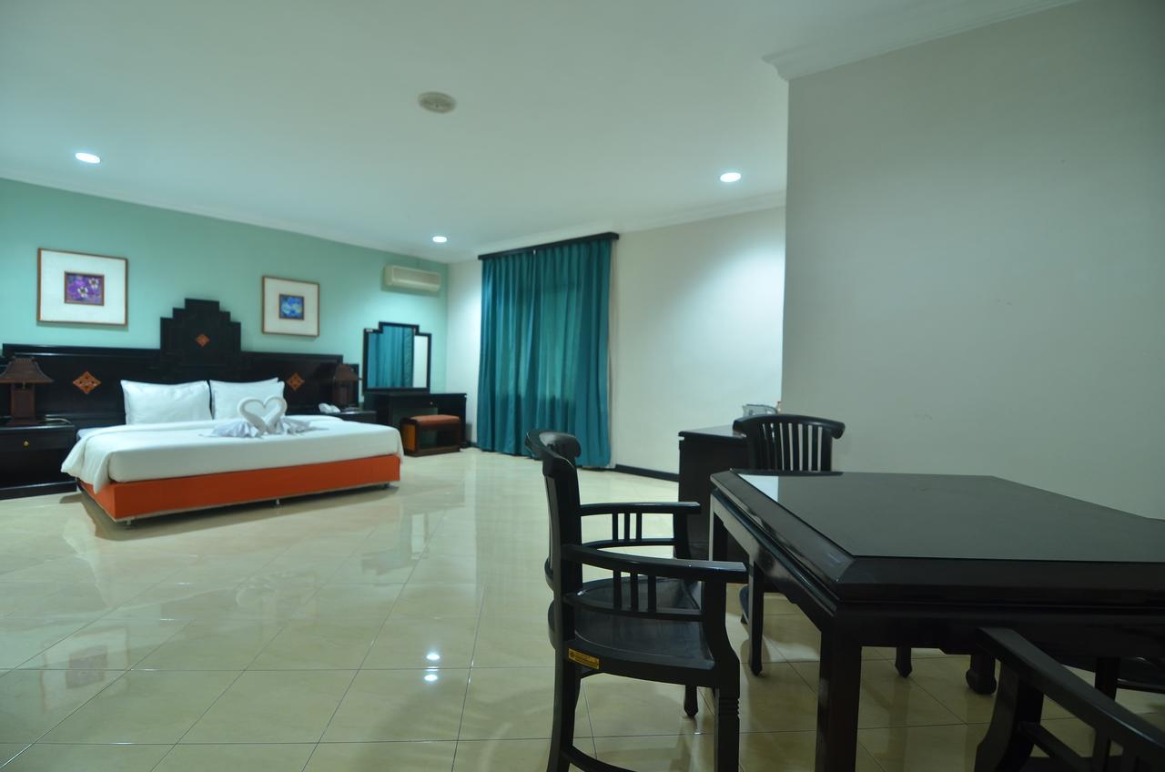 Hotel Sofia Juanda Surabaya Sidoarjo Zewnętrze zdjęcie