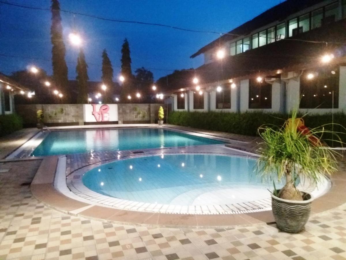 Hotel Sofia Juanda Surabaya Sidoarjo Zewnętrze zdjęcie